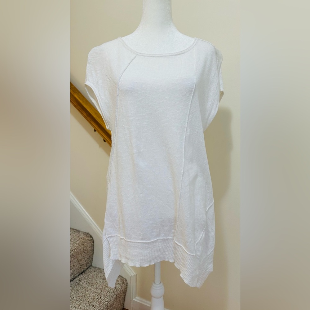 Eileen Fisher, linen and cotton, white sweater, high/low hem. Size medium.